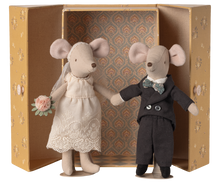 Load image into Gallery viewer, Maileg Wedding Mice Couple In Box, Mum and Dad