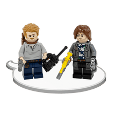 Load image into Gallery viewer, Lego Jurassic World (TM) Owen VS. Delacourt