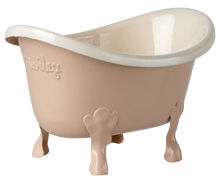 Load image into Gallery viewer, Maileg Bathtub, Mouse - Rose
