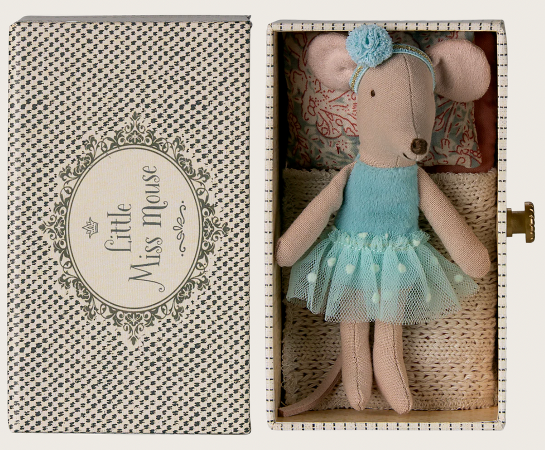 Maileg Dance Mouse In Daybed, Little Sister, Blue  b