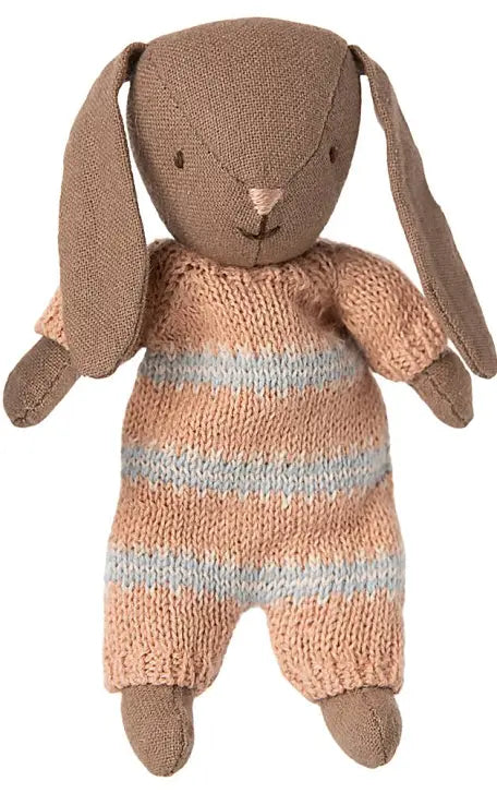 Maileg Bunny, Micro - Brown - Dusty Rose Knitted Suit  MDR
