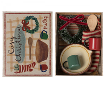 Load image into Gallery viewer, Maileg Cozy Christmas Set
