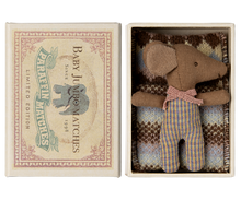 Load image into Gallery viewer, Maileg Sleepy Wakey Baby Mouse in Matchbox - Rose GSW

