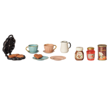 Load image into Gallery viewer, Maileg Waffle Set, Mouse
