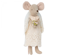 Load image into Gallery viewer, Maileg Wedding Mice Couple In Box
