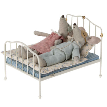 Maileg Bed, Mouse Off-White